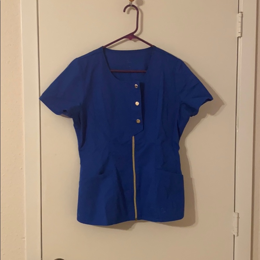 Jaannu scrub top